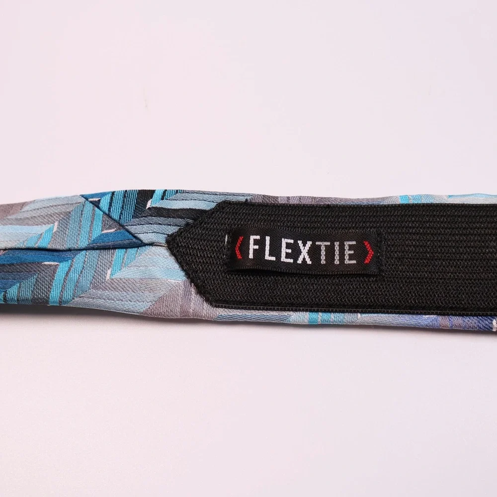 Van Heusen FlexTie Necktie Blue Gray Geometric‎ Arrow Print Men's Tie